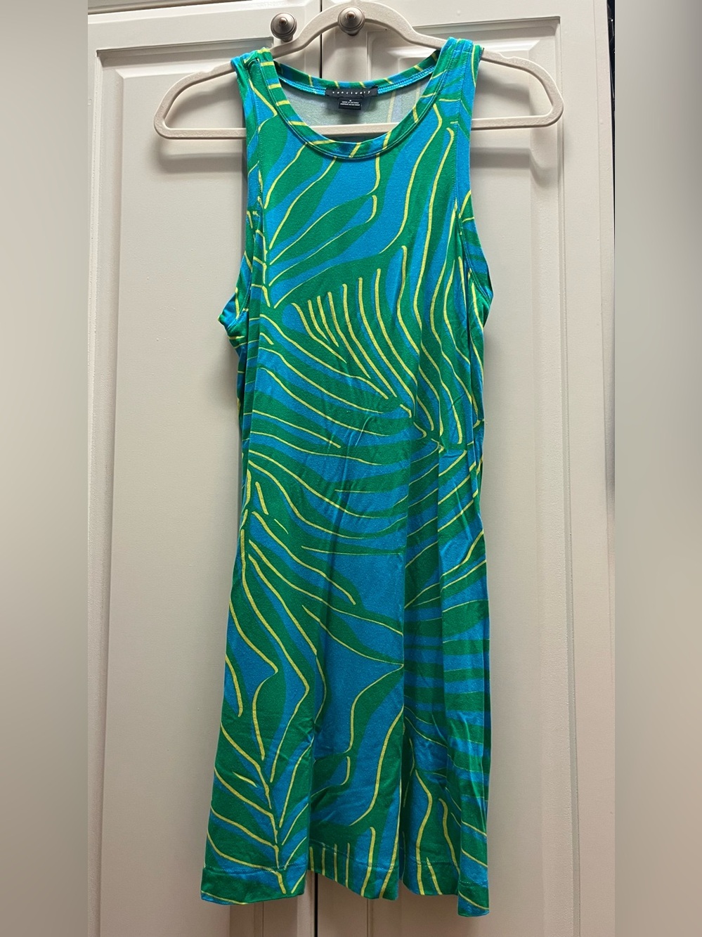 Sleeveless tank dress tropical pattern